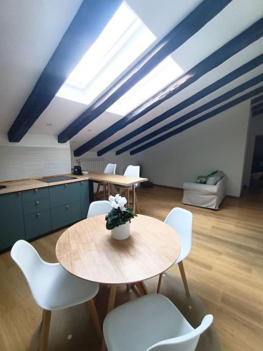 Loving My Rooms 1 - Deliziosa Mansarda In Centro Gorizia Buitenkant foto