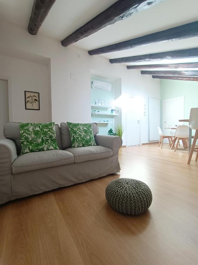 Loving My Rooms 1 - Deliziosa Mansarda In Centro Gorizia Buitenkant foto