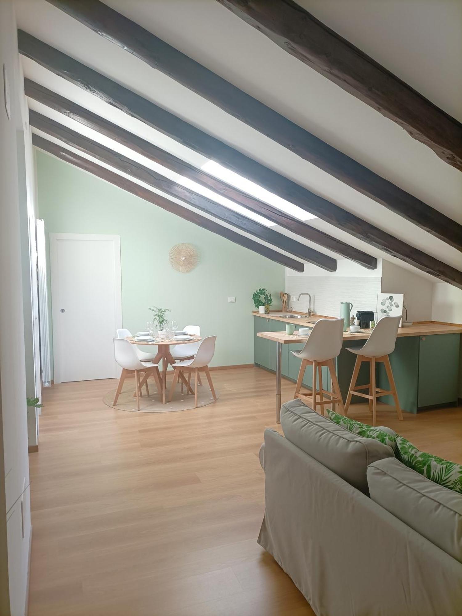Loving My Rooms 1 - Deliziosa Mansarda In Centro Gorizia Buitenkant foto